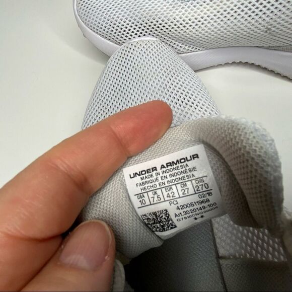 Under Armour white mesh sneakers. - Picture 11 of 15